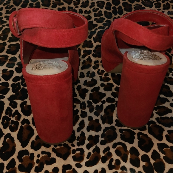 Vince Camuto Vibrant Red Block Heel Sandals - Picture 5 of 8